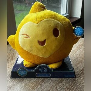 Disney "Hug & Wish Star" Yellow Plush Star Lights Up Toy Stuffed Animal